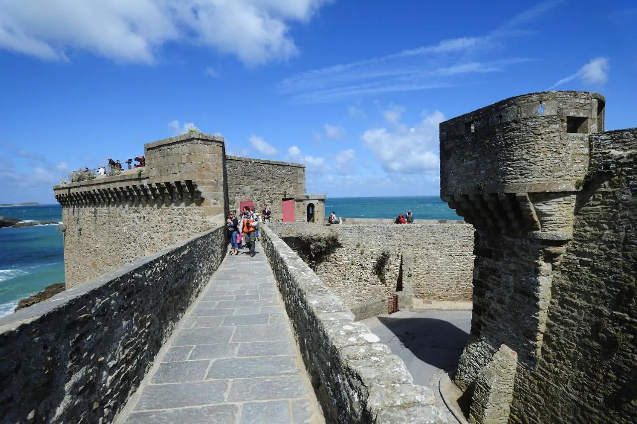 Appartement APPT VUE MER, 20m du Sillon, 300m d'Intra Muros à Saint-Malo France